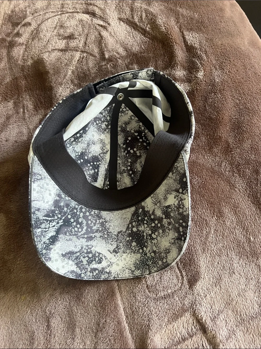 Lululemon hat